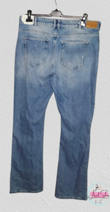 Jeans Strappo